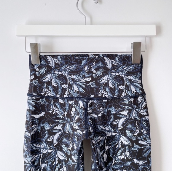 Lululemon Wunder Under High Rise‎ Tight 25” Size 6 Embellished Multi - Picture 1 of 16